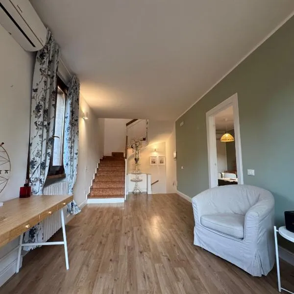 B&C Garda House, hotel a Peschiera del Garda