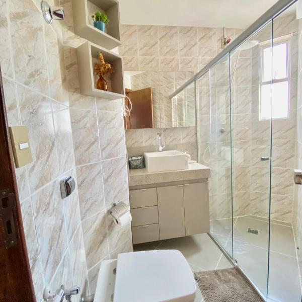 Savassi apartment with balcony, air conditioning and acoustic window - Foto 3