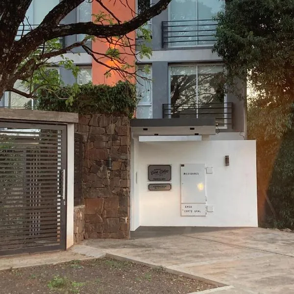 Edificio Don Celso, ξενοδοχείο σε Posadas