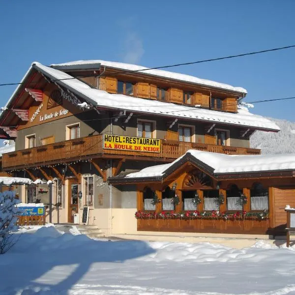 La Boule de Neige – hotel w mieście Samoëns