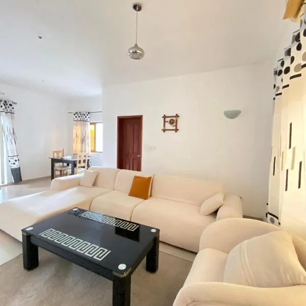 Romo appart 1, hotel in Cotonou