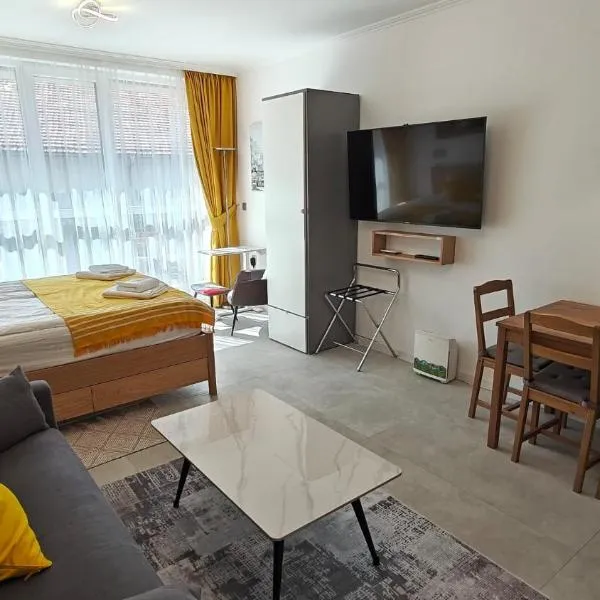 Vivid Sea and City Luxury Studio 2 plus 2, khách sạn ở Burgas City