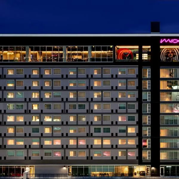 Moxy Charlotte Downtown, hotel en Charlotte