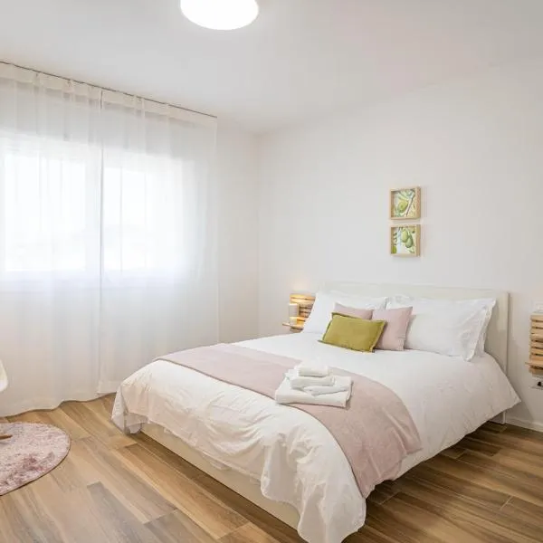 Residenza JOY, hotel v destinaci Pordenone