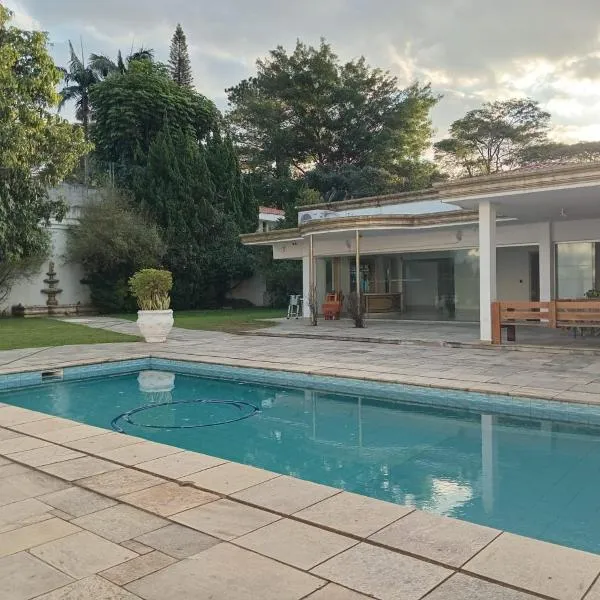 Suíte 03 Mansão Brooklin, hotel i São Paulo