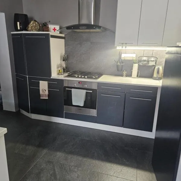 Luxus Apartman, hotel in Szombathely