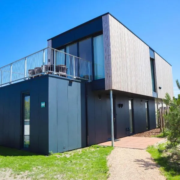 Bungalow in Netherlands near the Coast, hotel in 's-Gravenzande