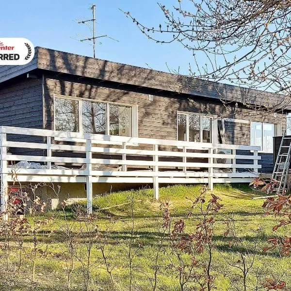 6 person holiday home in Rude, ξενοδοχείο σε Rude