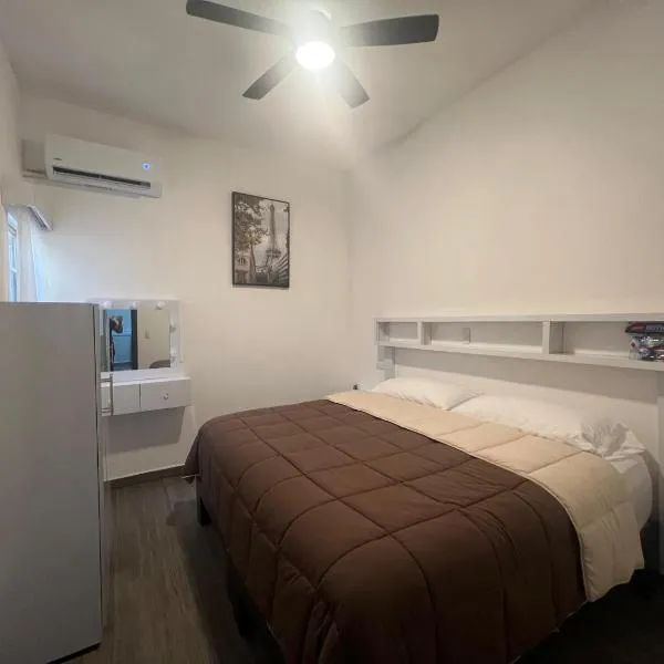 Alameda Suites & CAS - Centro Monterrey，位于蒙特雷的酒店