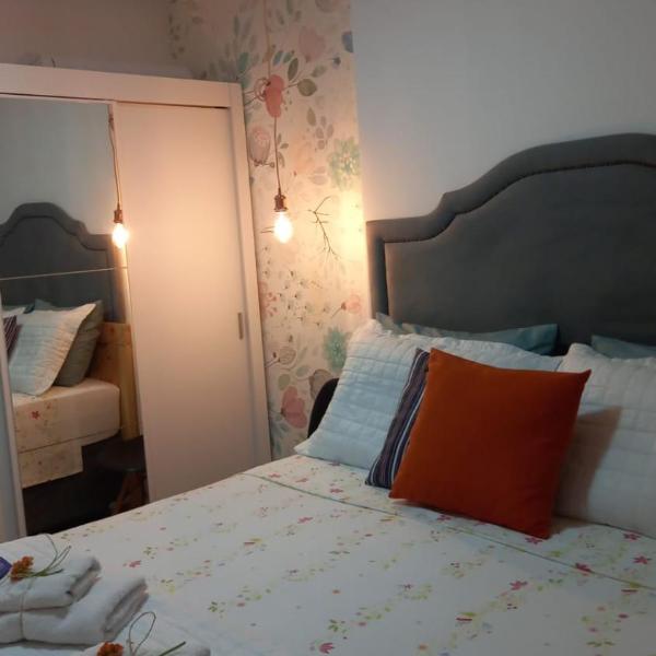 Apartamento Le Quartier - no centro, dois quartos, wi-fi, garagem, piscina, ar-condicionado, jacuzzi, sauna, etc - Foto 2