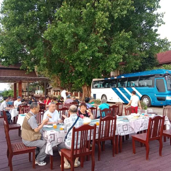 Senesothxuene Hotel, hotel in Muang Không