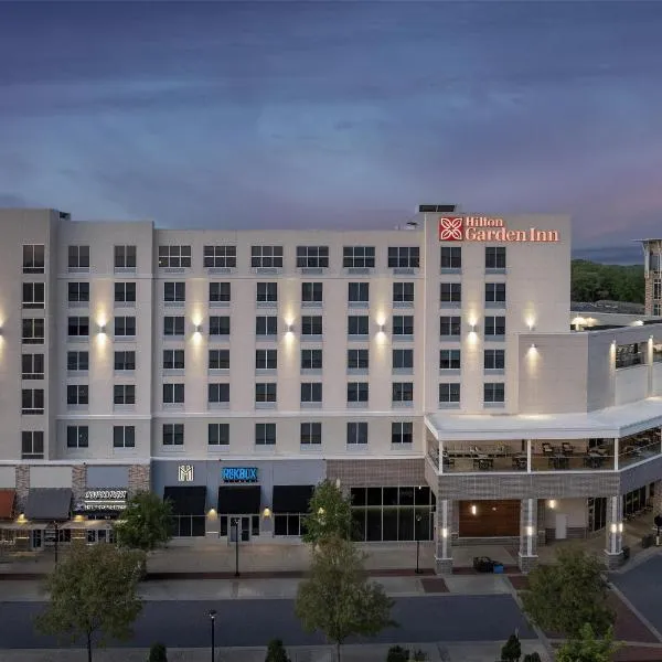 Hilton Garden Inn Charlotte Waverly, hotel in Charlotte