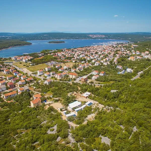 Mobile Homes and Apartments St,Denis, hotel v destinaci Punat