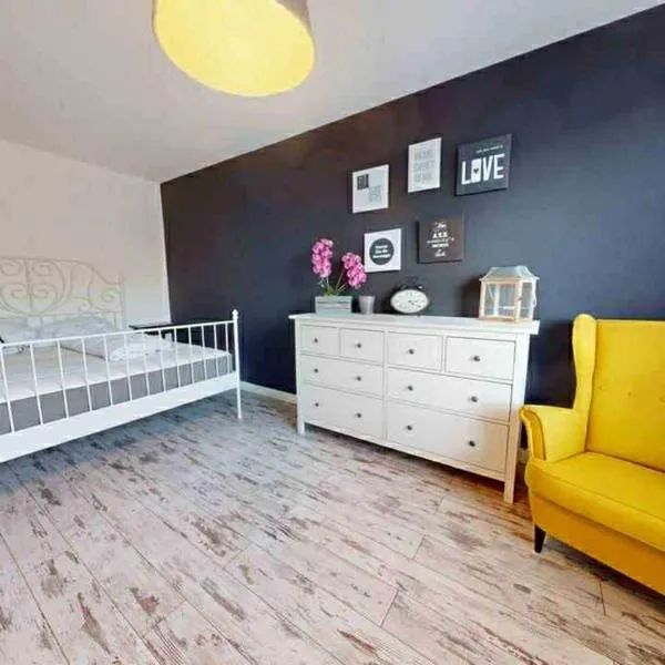 Zlatá Víla by Cañas Apartments V srdci mesta, len pár krokov od hlavného námestia，位于里马夫斯卡索博塔的酒店