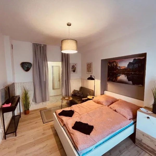 Handwerkerwohnung "Daniel" inklusive Stellplatz, hotel en Kröllwitz