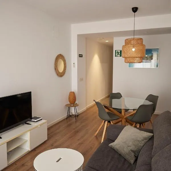 Arts 4 - Private sunny terrace & 2 baths, готель у Валенсії