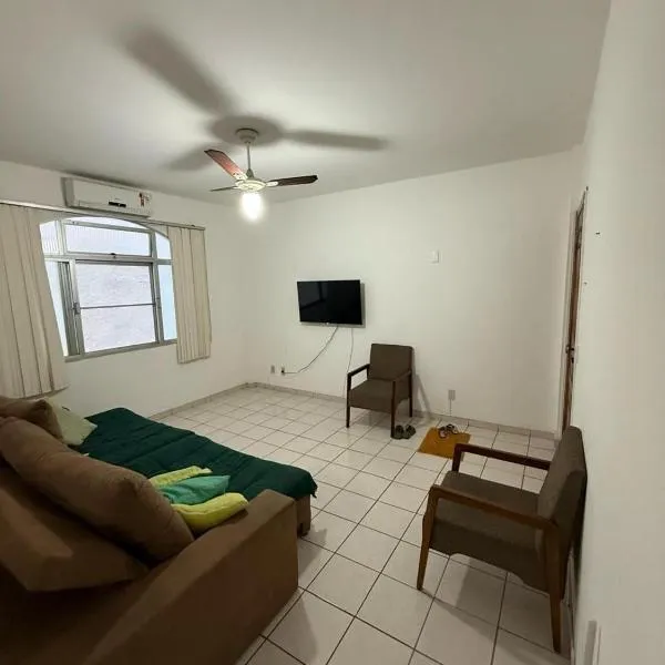 Apartamento grande na beira mar da Praia do Morro, hotel di Guarapari