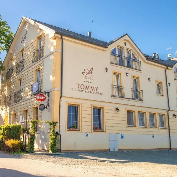 Hotel Tommy Wellness & Spa, khách sạn ở Náchod