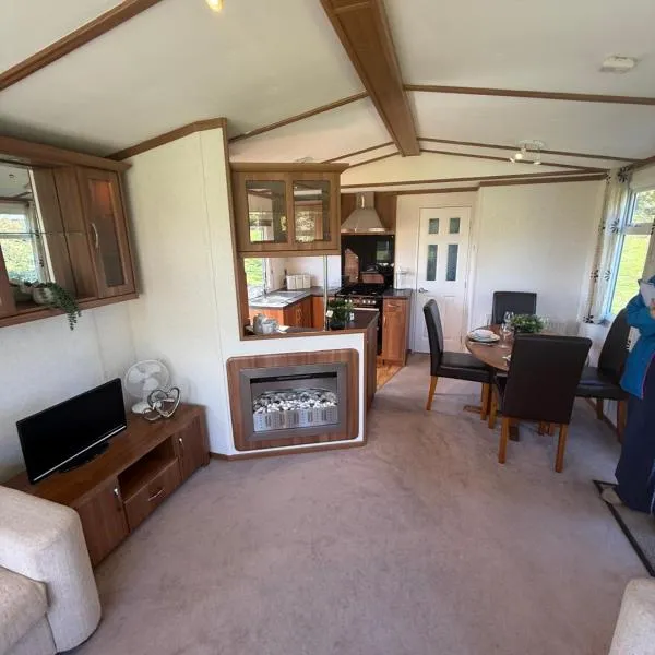 139 The Ridgeway、カウズのホテル