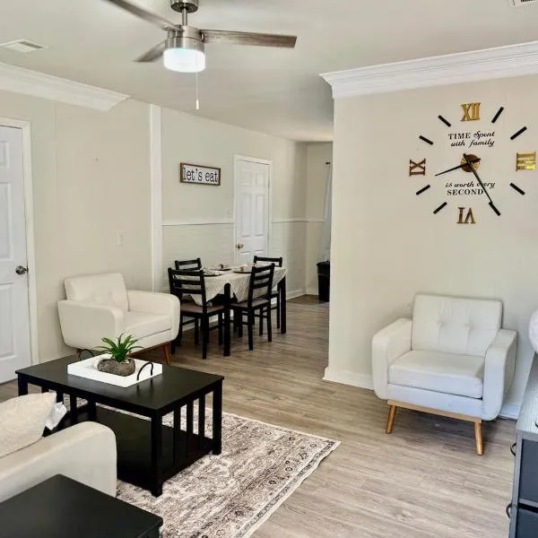 5 min Airport,10 min Circuit America, Downtown, UT