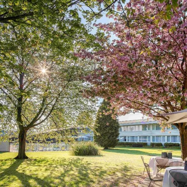 Novotel Lille Aéroport, hotel en Lesquin