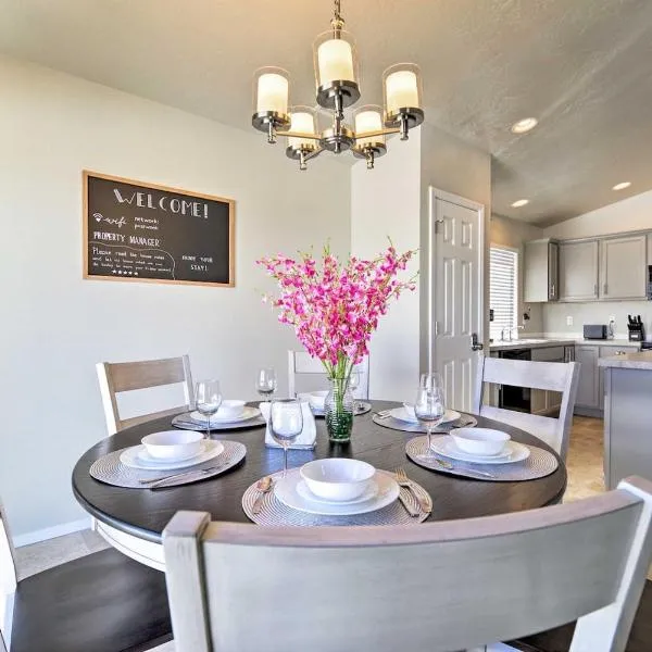 Family Friendly Playroom Garage, hotel en Caldwell