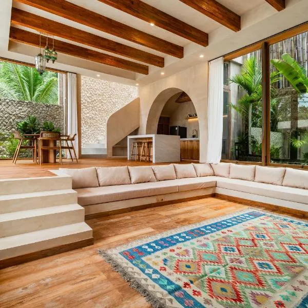 MINTU Villa Uluwatu - BBQ, Private Pool & Concierge Service, ξενοδοχείο σε Bingin Beach