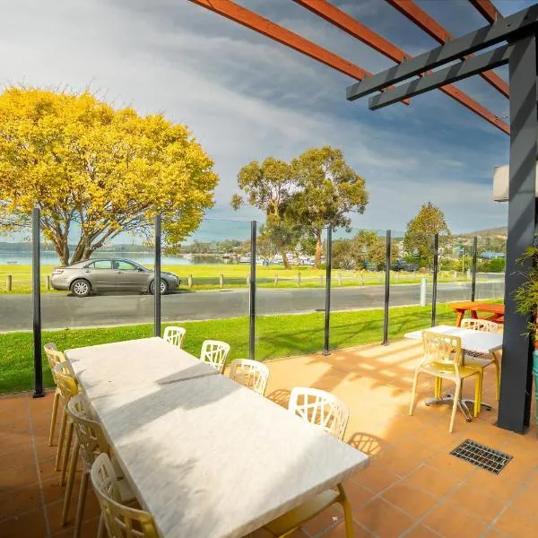 Bayside Hotel, hotel in St Helens