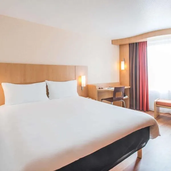 ibis Nantes Centre Tour Bretagne, khách sạn ở Nantes