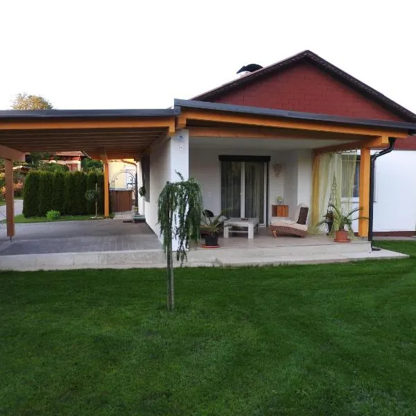 Ferienhaus Mochorko, hotel v destinaci Sittersdorf