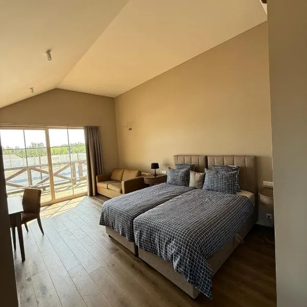 Royal Horse Resort, hotel in Balkasodis