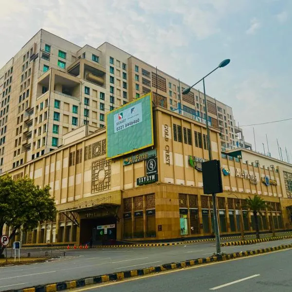Gold Crest Hotel Serviced Apartments-City View DHA Lahore, hotel en Lahore