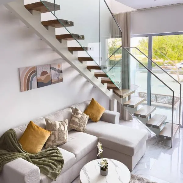 2BR Duplex in Masdar 5 Mins to Abu Dhabi Airport, hôtel à Abu Dhabi