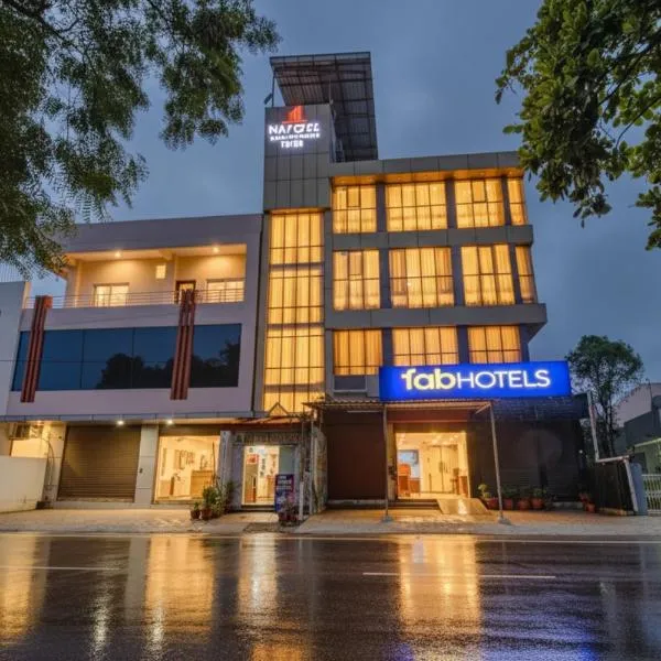 FabExpress Saket Inn, hotel in Bhopal