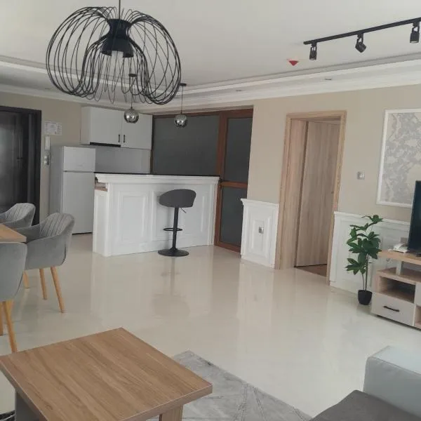 Vemara City Boutique Hotel-free parking, hotel in Varna City