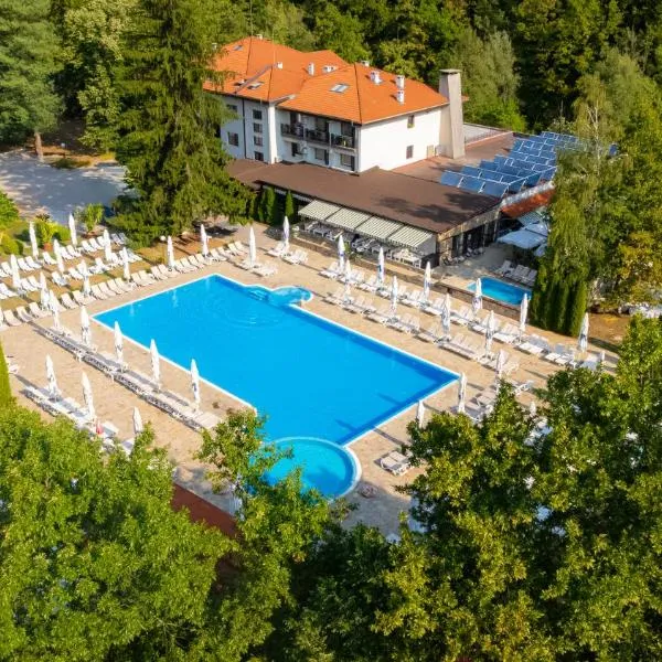 Ostrova Holiday Village, hotel u gradu Beli Osam