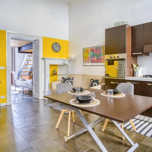 Loft Maderno - Elegant space 20 mins from Duomo with one bedroom for 4 people, Hotel in Mailand