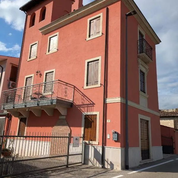 La Finestra Sul Castello, hotel in Soave