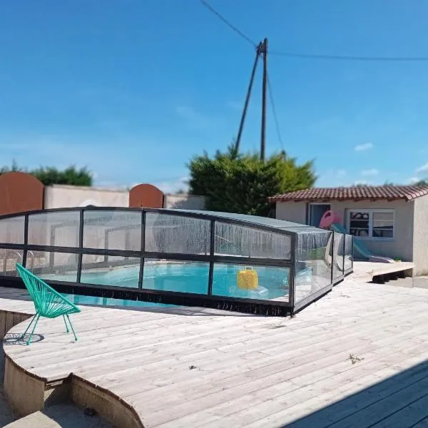 La maison multicolore, hotel u gradu Livron sur Drom