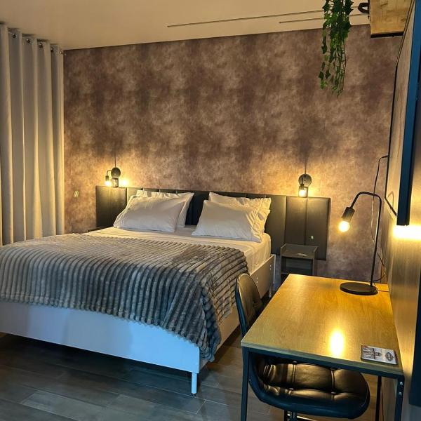 Studio com piscina e garagem Conforto e fácil acesso BR-101-Petfriendly, 2º andar