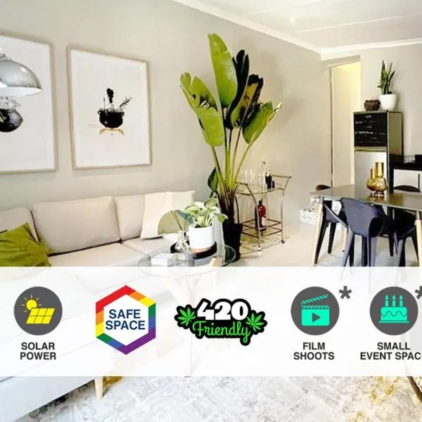 Melville Garden Cottage with Workspace & Solar โรงแรมในโจฮันเนสเบิร์ก