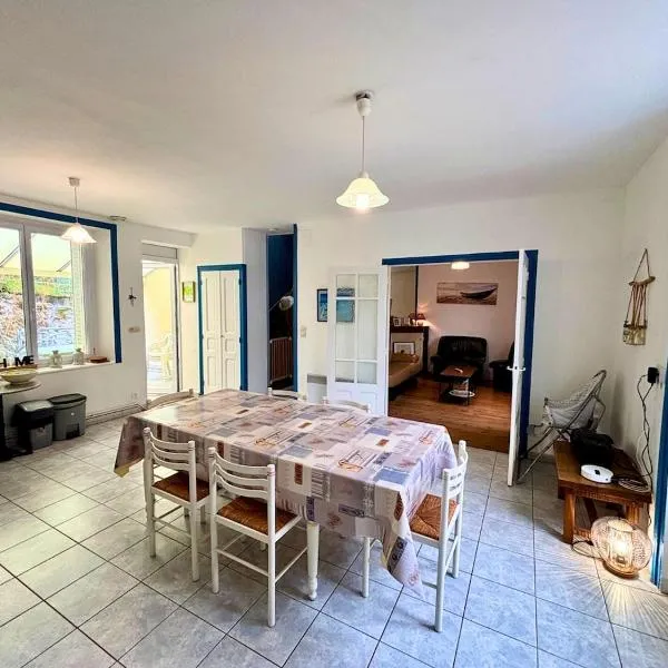 Le 61- Appartement 6 personnes -2 chambres-Terrasse, hotel a Cancale