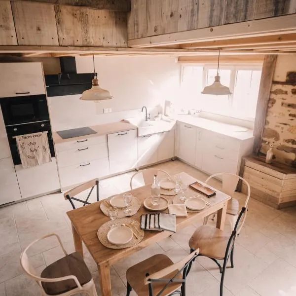 La maison de July, hotel en La Roë