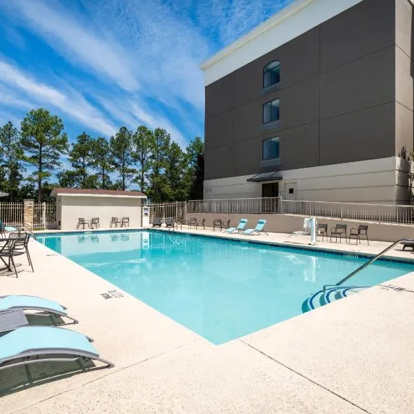 Holiday Inn Express & Suites Augusta West - Ft Gordon Area by IHG, hotel in Augusta
