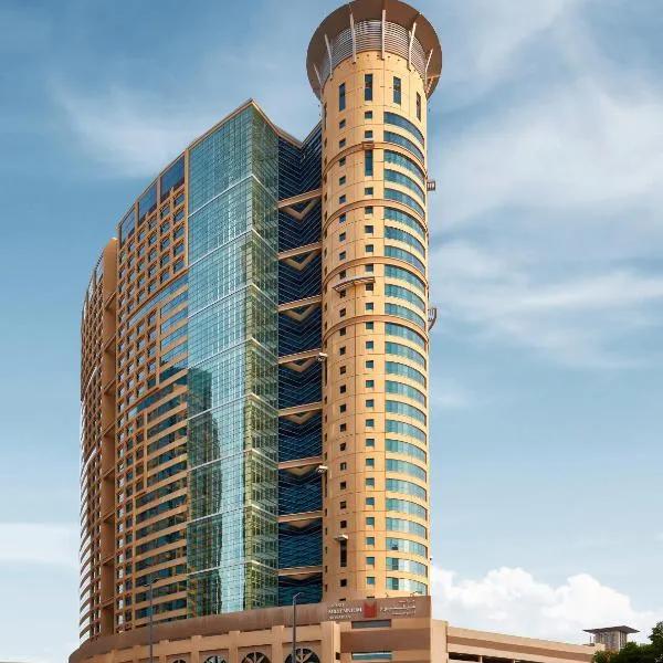 Grand Millennium Al Wahda Hotel and Executive Apartments Abu Dhabi: Abu Dabi'de bir otel