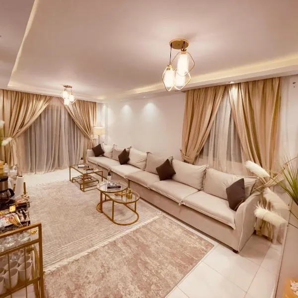 A New Residential 2 Rooms With Garden For Rent In Degla Palms Compound October, hotel in 6th Of October