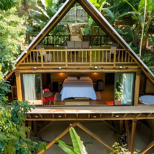 Casa Trikona - Imersa na floresta na Aldeia Rizoma