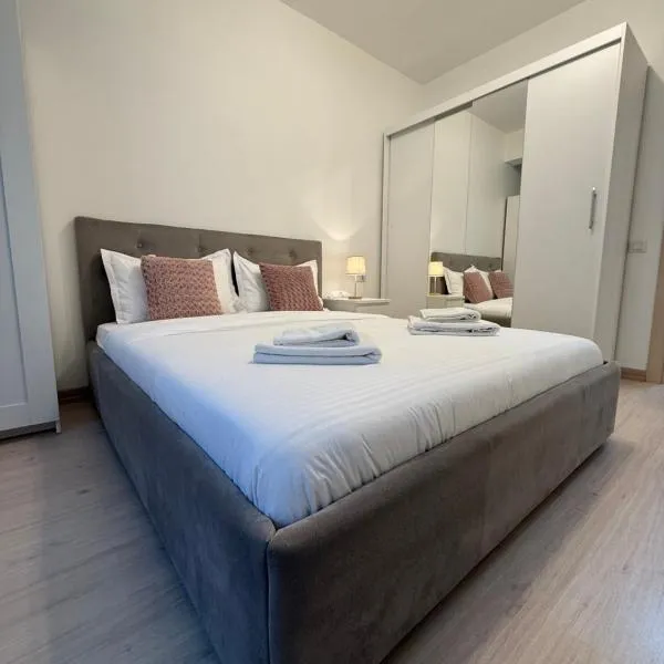 Touch and Go Apartment near Bucharest Airport, ξενοδοχείο στο Otopeni
