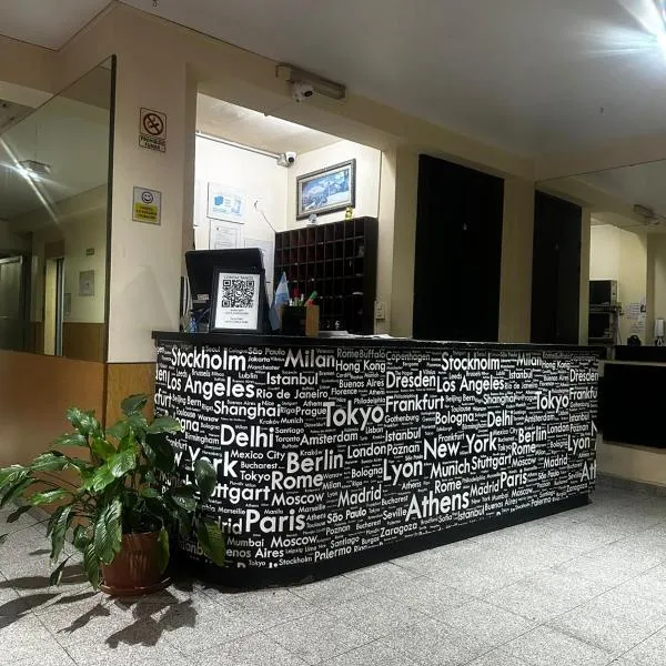 Hotel Aldeano ll, hotel em Buenos Aires