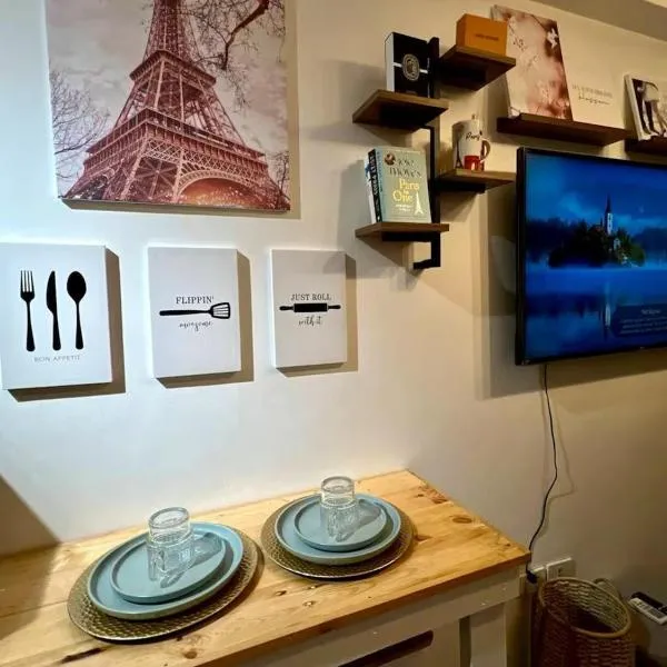 Paris Theme Near Trinoma SM North LRT Roosevelt SNR Congressional Free Netflix Prime HBO Max Fast Internet, khách sạn ở Manila